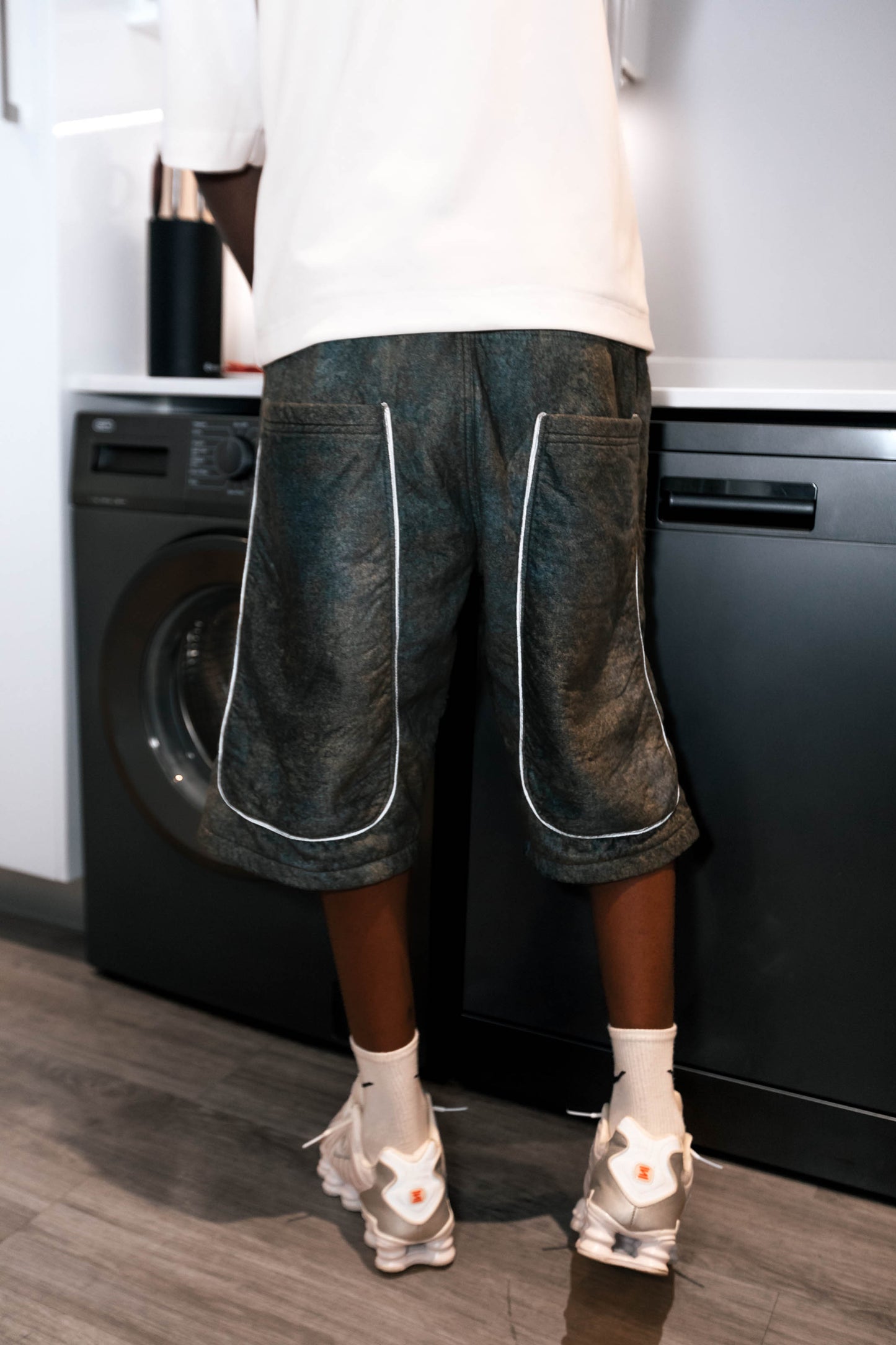 ASHEN UTILITY SHORTS