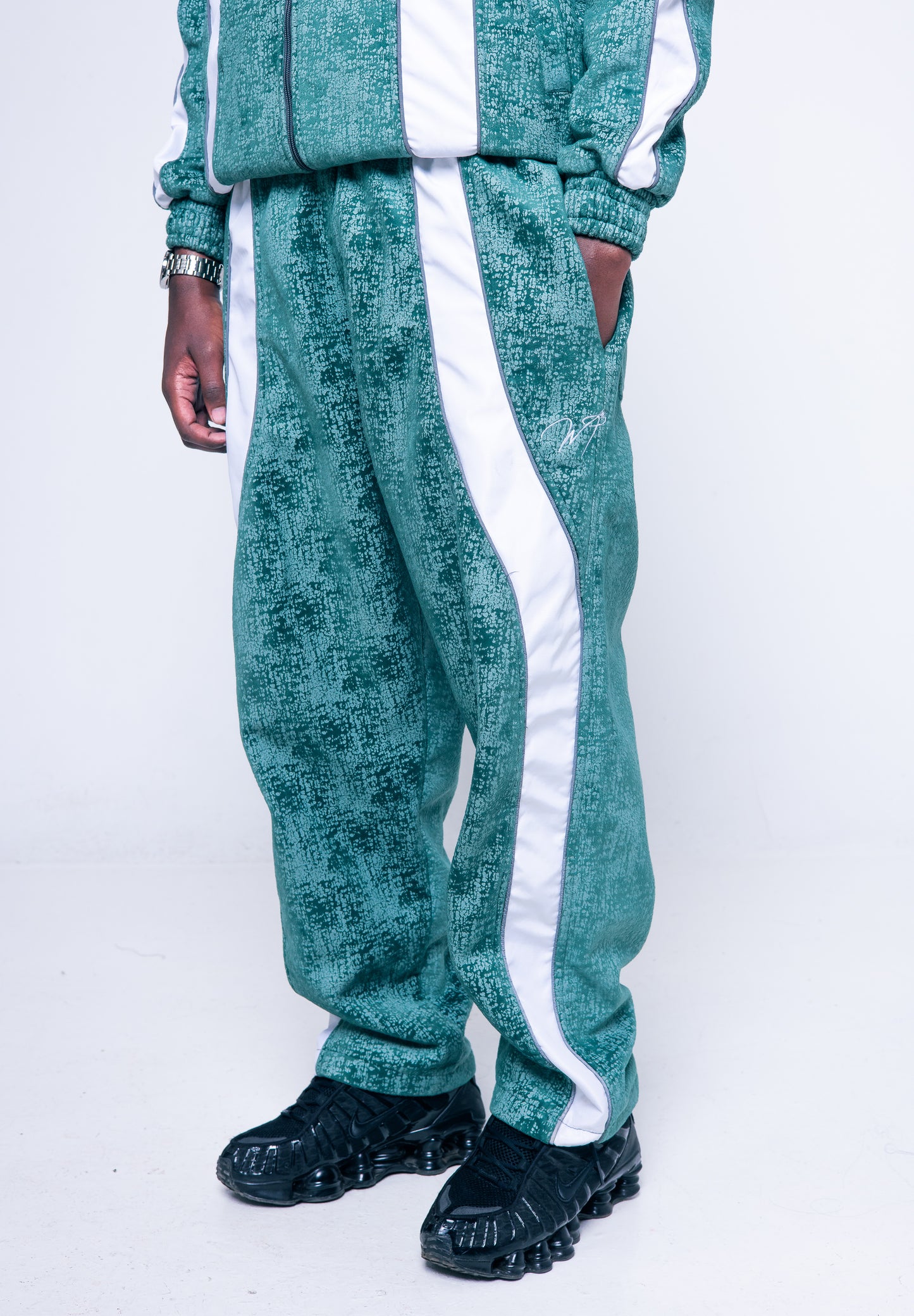 25' RUNMAN TRACKSUIT